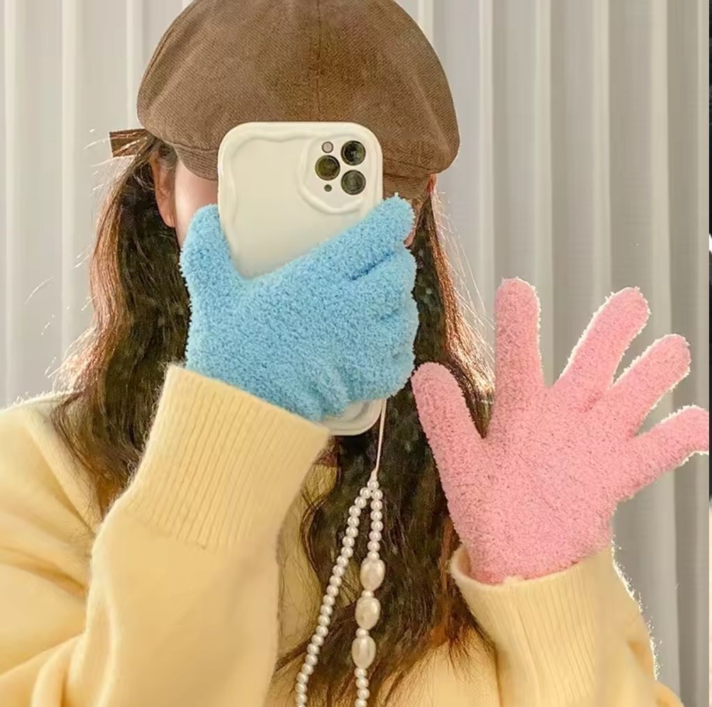 Guantes mágicos peludos
