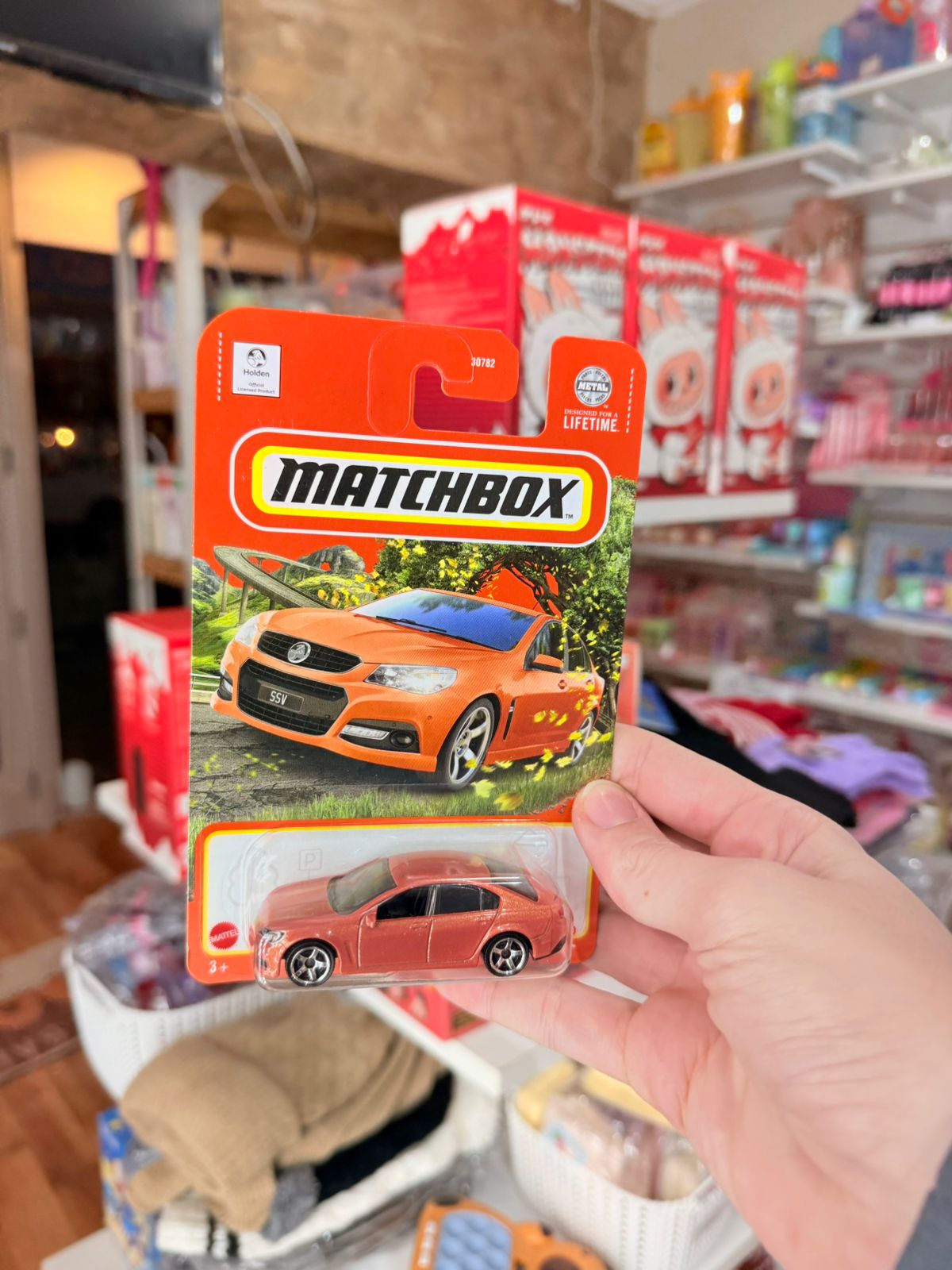 Matchbox Holden Vf Commodore Ssv #68