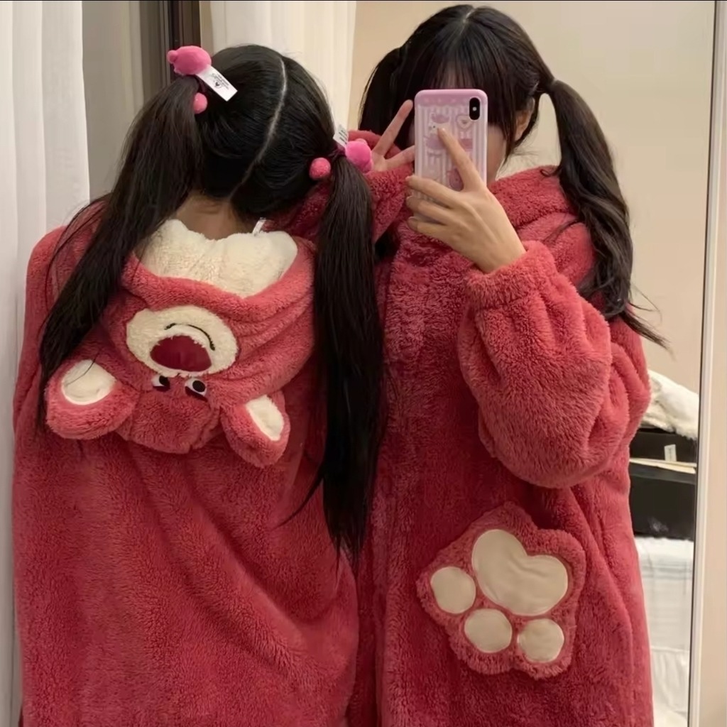 Pijama Bata OSO LOTSO con capucha y bolsillos